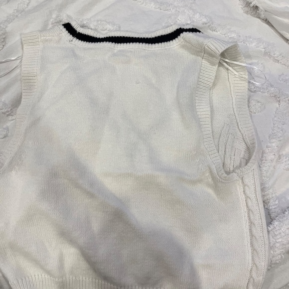 Cardigan - Picture 2 of 2